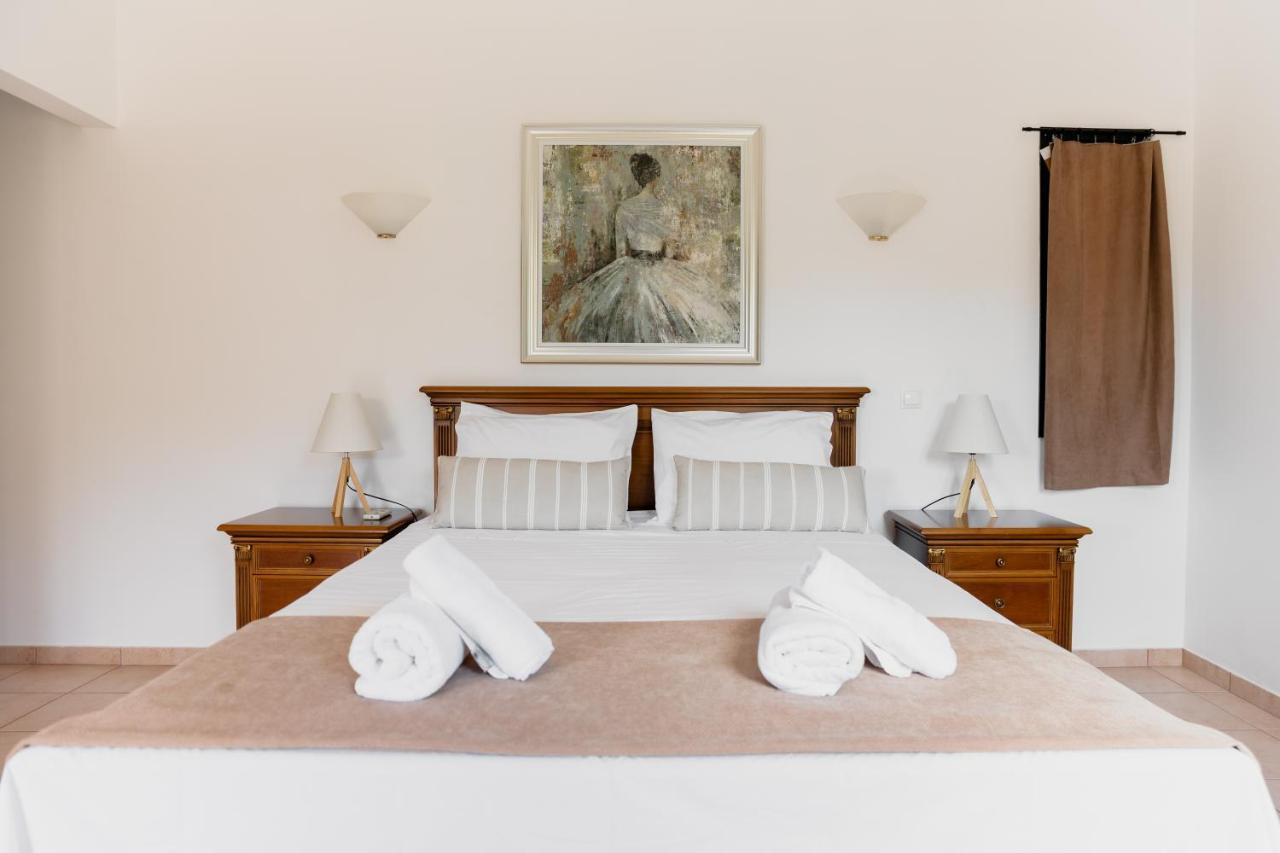 Kouvelia Country Home Luxury Villa Rental Nerotrivia Exterior photo
