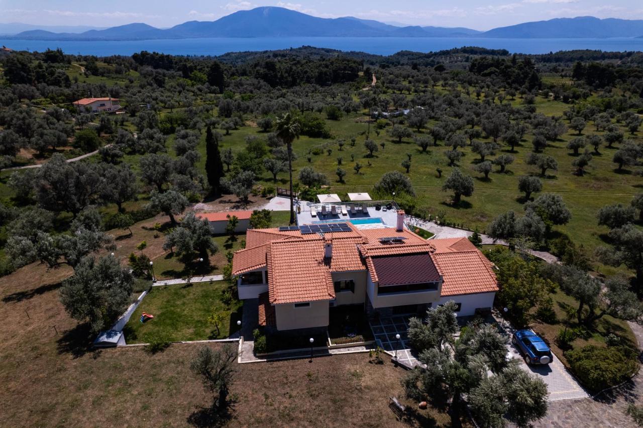 Kouvelia Country Home Luxury Villa Rental Nerotrivia Exterior photo